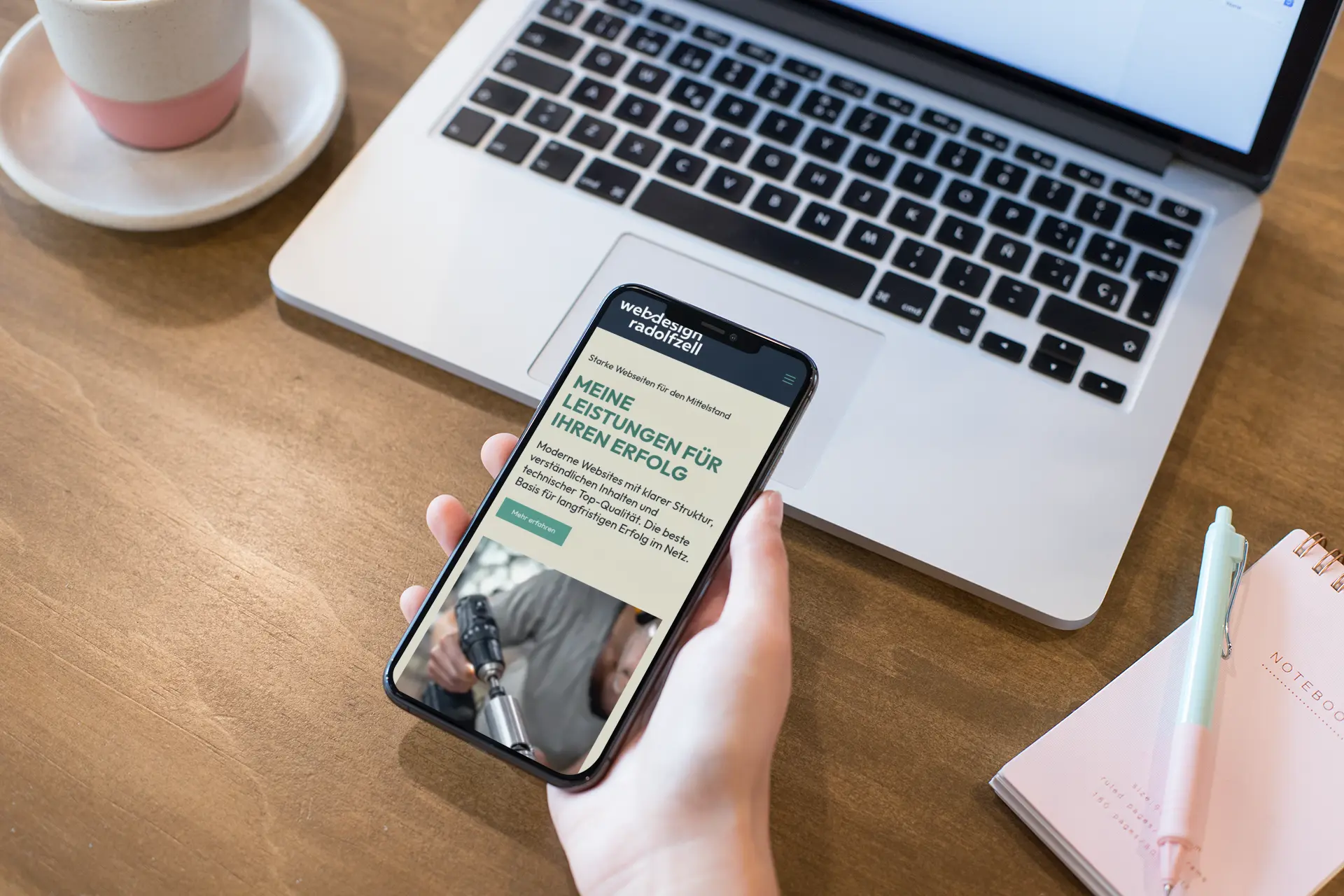 iPhone Mockup mit meiner Leisungsseite